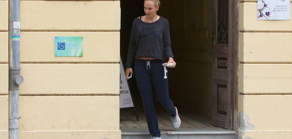 Osijek, 23.04.2014 – Tenis: Pobjednica WTA turnira Dona Vekic prosetala je centrom Osijeka