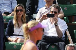 Hugh Grant watched Donna match vs Garcia