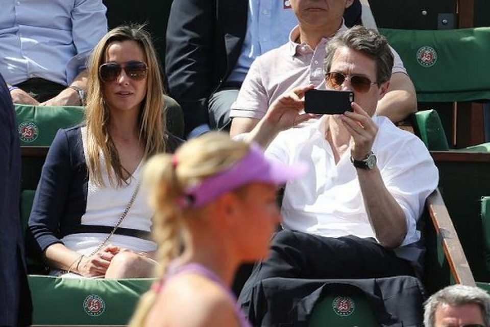 Hugh Grant watched Donna match vs Garcia